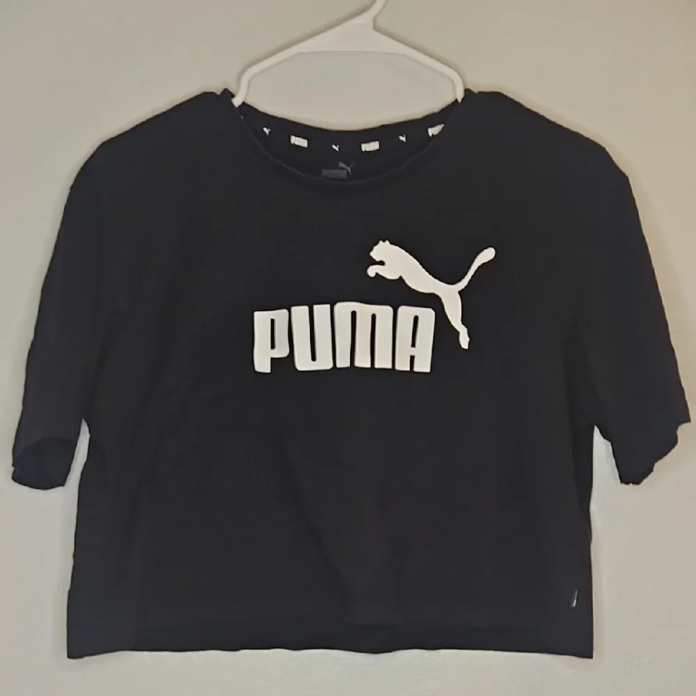 PUMA Women's Essentials Cropped Logo Tee - Picture 7 of 7